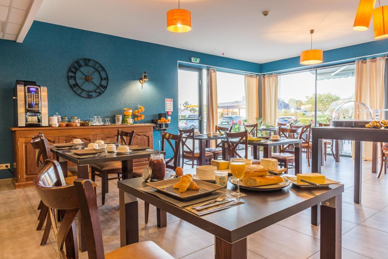 Logis Le Cadusia Hotel Chaource ภายนอก รูปภาพ
