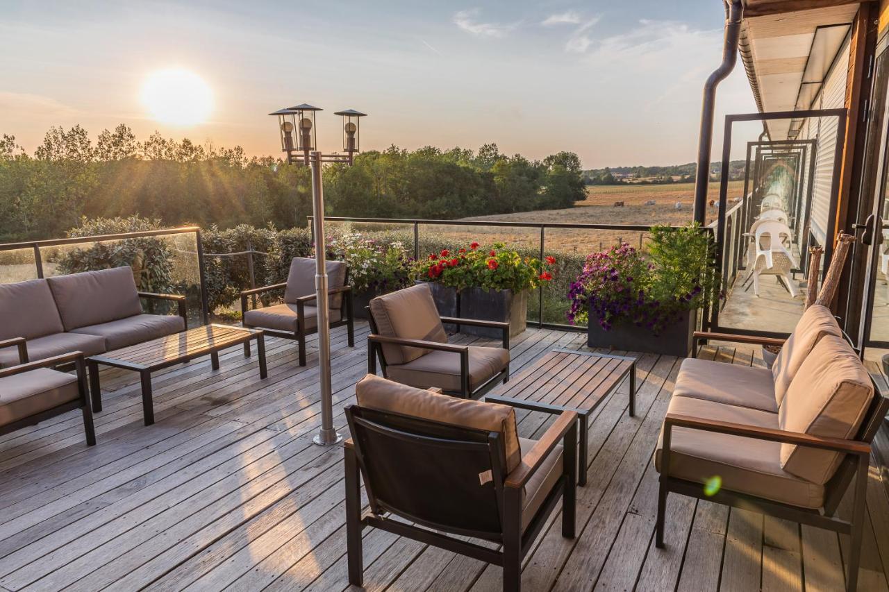 Logis Le Cadusia Hotel Chaource ภายนอก รูปภาพ
