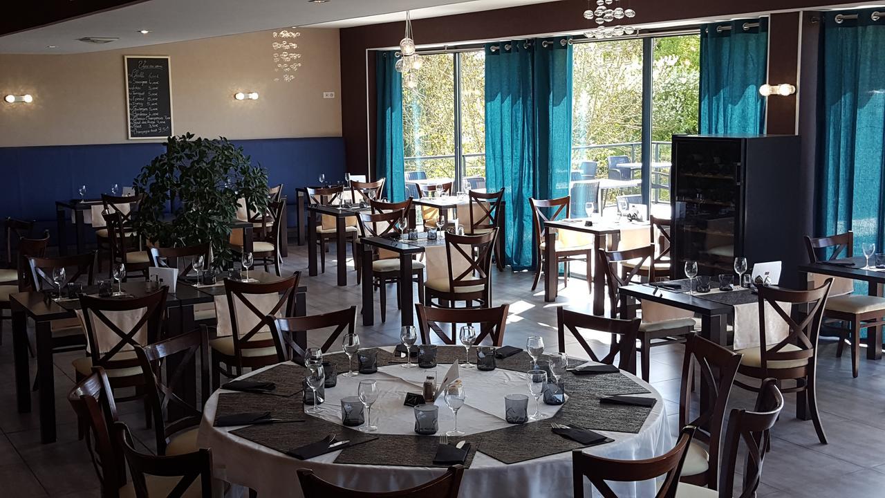 Logis Le Cadusia Hotel Chaource ภายนอก รูปภาพ